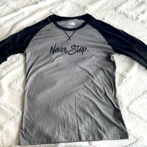 North face standard fit long sleeve t shirt